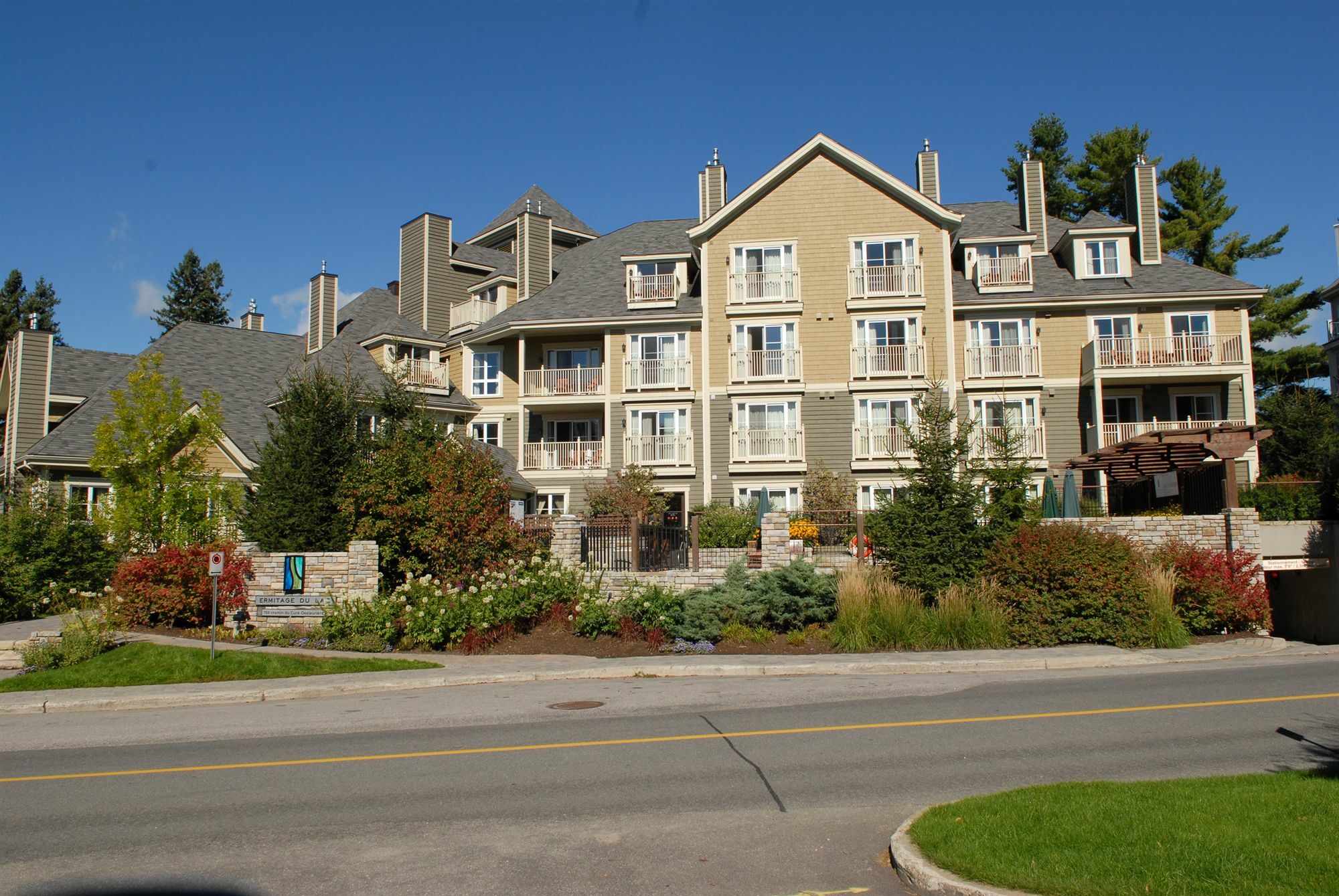 Ermitage Du Lac Mont-Tremblant Bagian luar foto